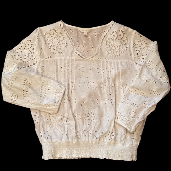 White eyelet cotton blouse, tagged XL fits smaller - Picture 1 of 6